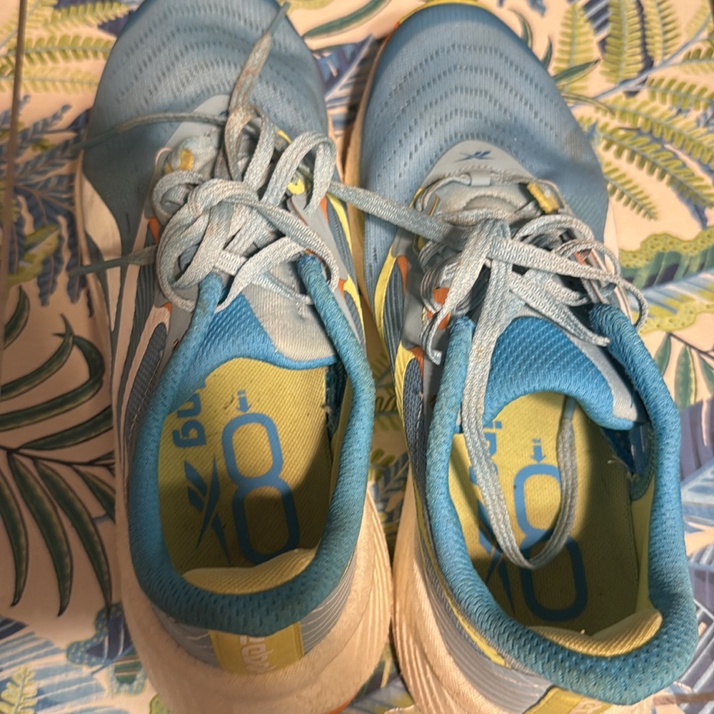 Reebok runners - Picture 3 of 4